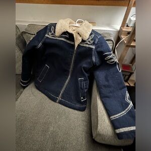 Idyllwind denim Sherpa lined western jacket. Like new condition.
